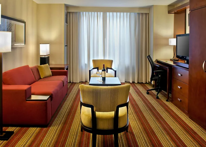 Courtyard By Marriott Washington, D.C./Foggy Bottom Hotel